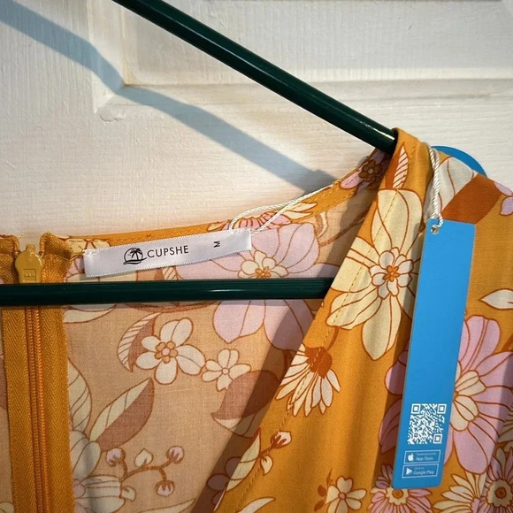 NWT Cupshe Dress Medium - Picture 3 of 4